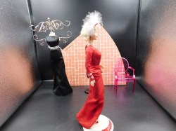 marilyn red dress side a